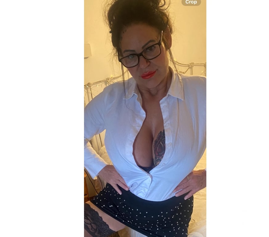 Escorts Windsor and Maidenhead Ascot - Windsor and Maidenhead - Photos for BRITISH BUSTY MILF FILTHY FUN CARD OR CASH CALL NOW