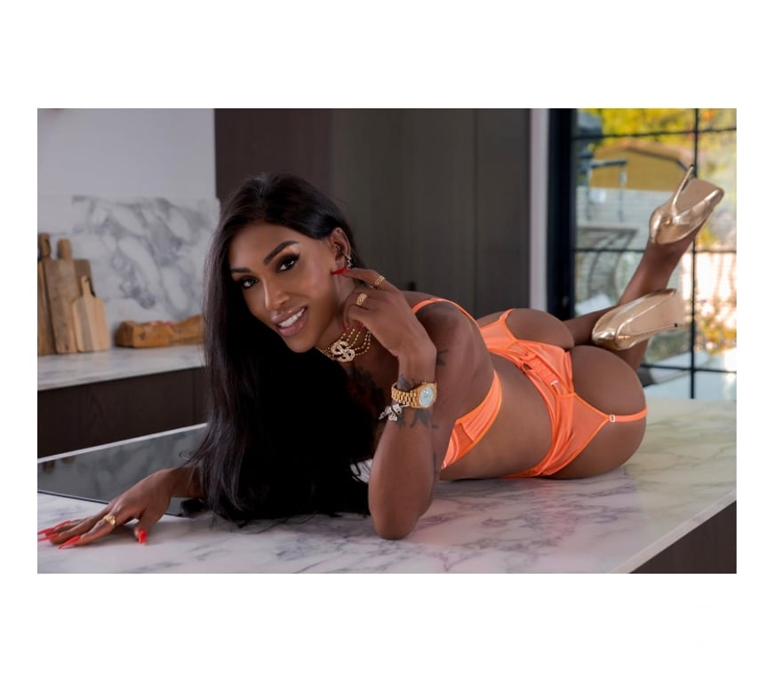Trans Escorts South Yorkshire Sheffield - Photos for 👑💎 **KIM • BBC • THE LUXURY EXPERIENCE** 💎👑