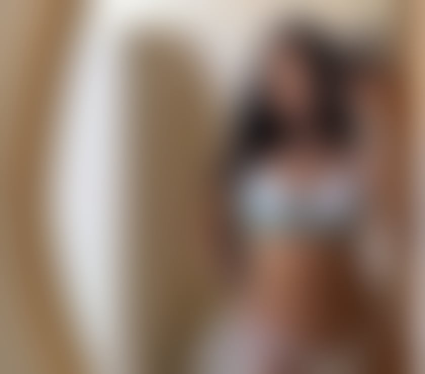 Escorts Peterborough Peterborough City Centre - Peterborough - Photos for PETITE EXOTIC PARTY 🤩🇧🇷🎉 CALL FOR PHOTO