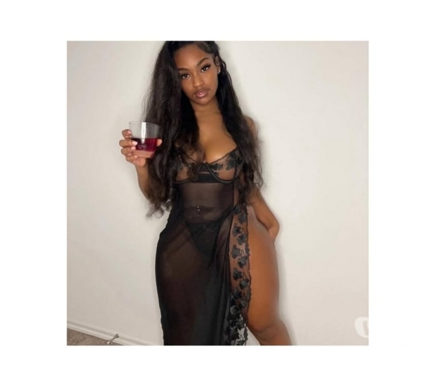 Escorts Hull Hull City Centre - Hull - Photos for BRUNETTE PARTY GIRL IN YOUR AREA