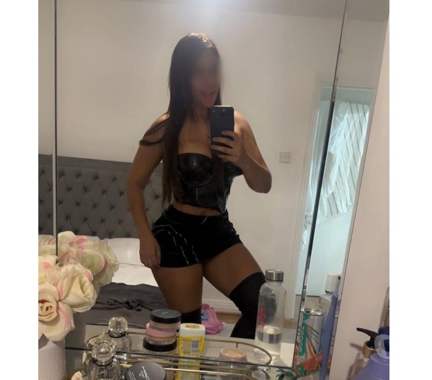 Escorts North West London Harrow - Photos for 👅😋Dominatrix hot tongue sculptural body
