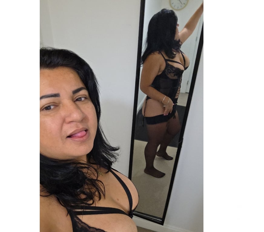 Escorts Hertfordshire Stevenage - Photos for Julie GFE brazilian 🇧🇷🇧🇷