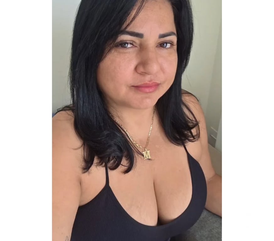 Escorts Hertfordshire Stevenage - Photos for Julie GFE brazilian 🇧🇷🇧🇷