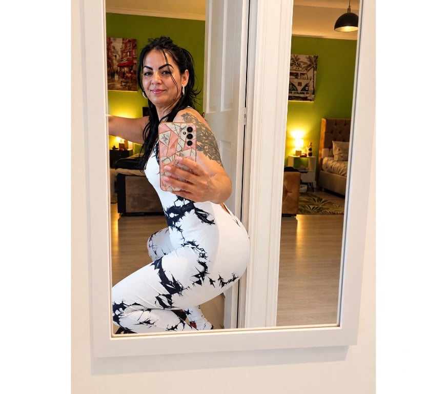 Escorts East London Redbridge - Photos for Jessy Party Girl💯Full Service💯Owo Gfe Party🫦