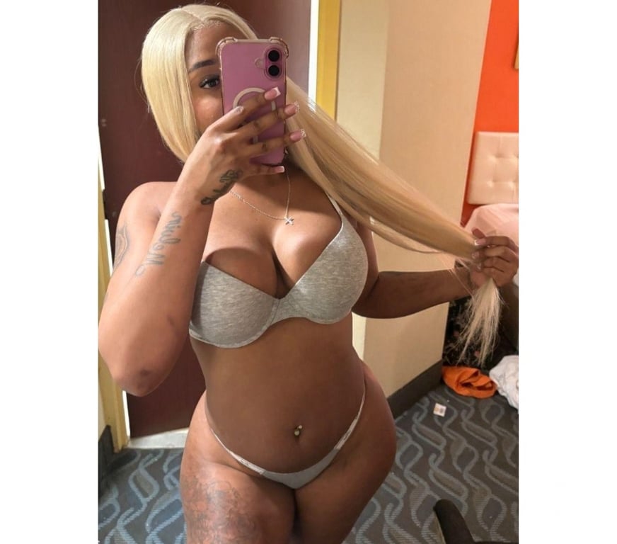 Escorts Bristol Bristol City Centre - Bristol - Photos for ON FIRE FOR YOU BABY PARTY 🎉