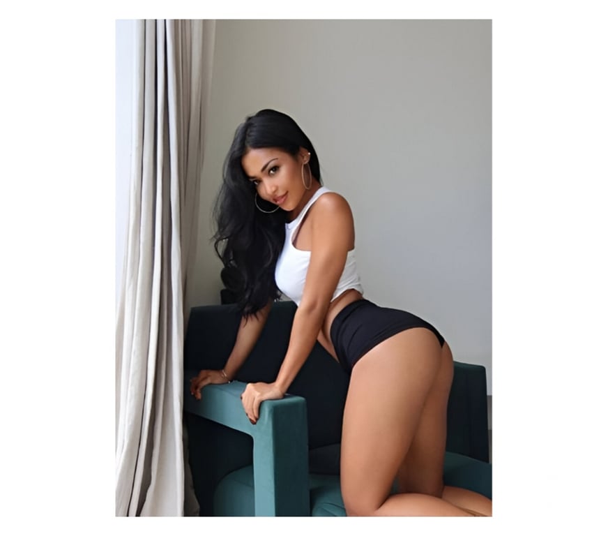 Escorts East London Redbridge - Photos for AVAILABLE REAL 👄NO RUSH NEW HERE👄