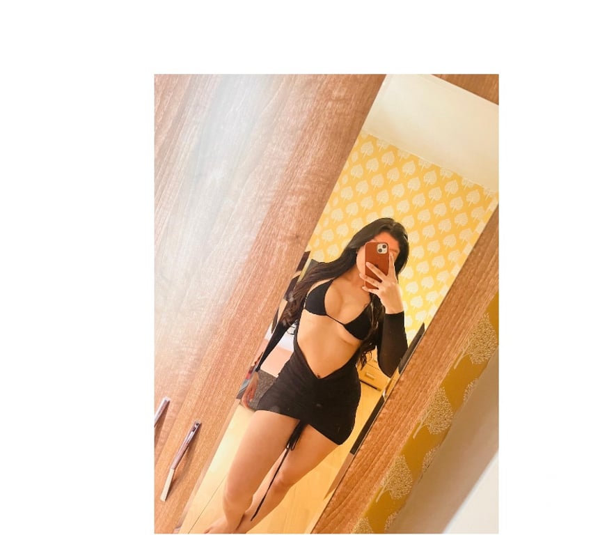 Escorts Bedfordshire Luton - Photos for Available now Schedule your time.