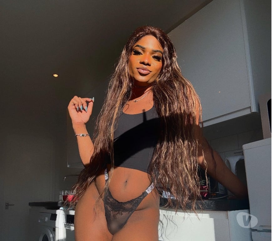 Trans Escorts West Midlands Birmingham - Photos for LARYSSAH BRAZILIAN🇧🇷🔥HUNG🔥🥳PARTY🥳