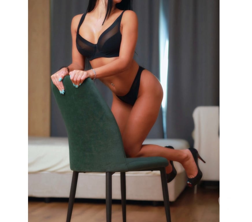 Escorts Essex Thurrock - Essex - Photos for Discreet and naughty girl for outcall 😈❤️