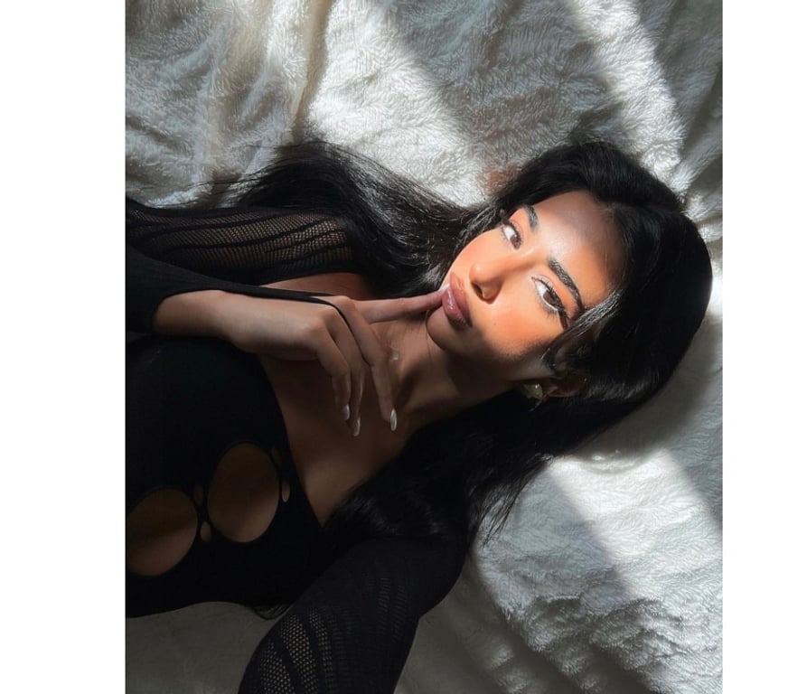 Escorts North London Church End - North London - Photos for ✨ A Touch of Czech Elegance & Irresistible Charm