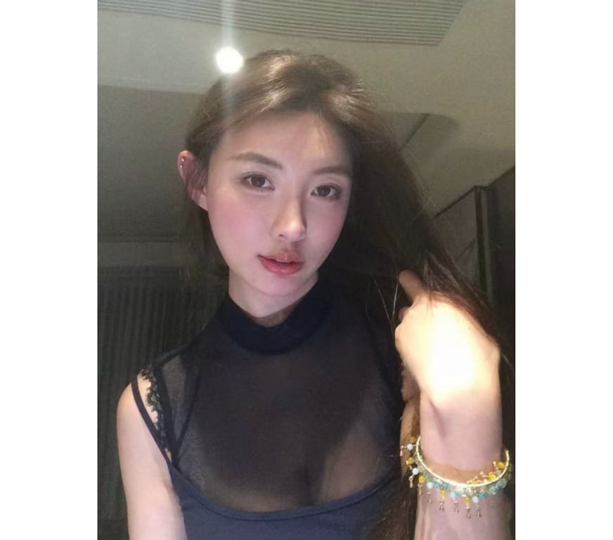 Escorts Shropshire Telford and Wrekin - Photos for Sexy Japanese girl