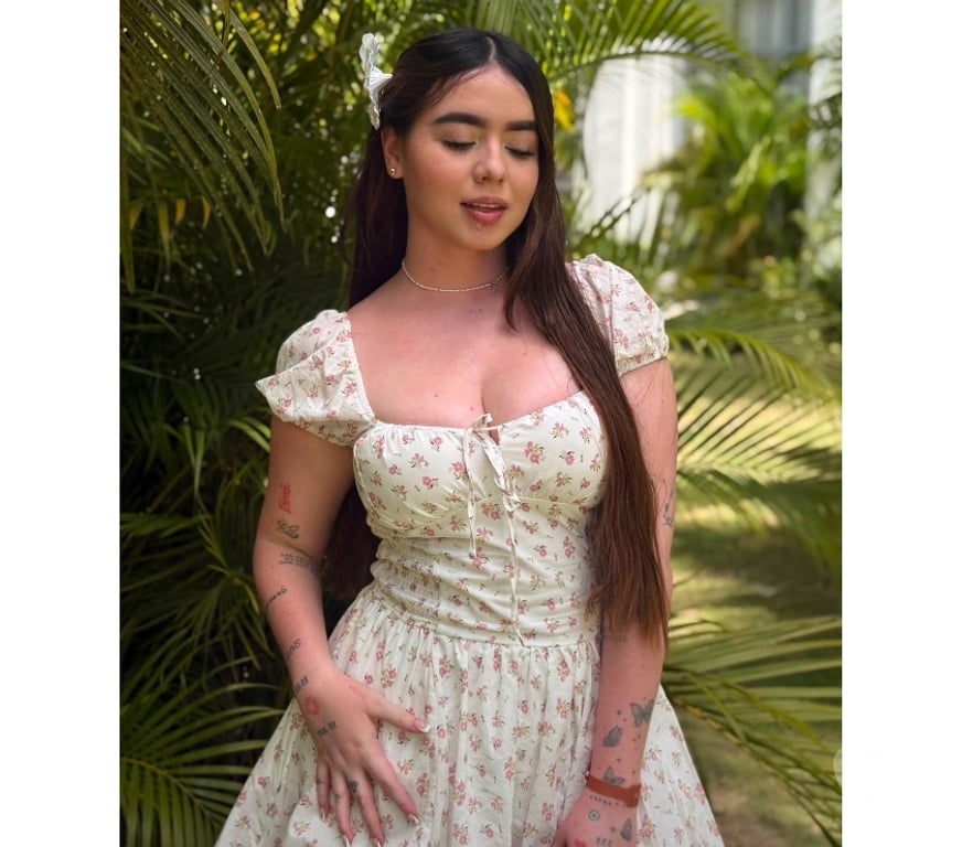 Escorts South West London Tooting Broadway - South West London - Photos for 🌹 Lily – Sweet, Elegant & Charming
