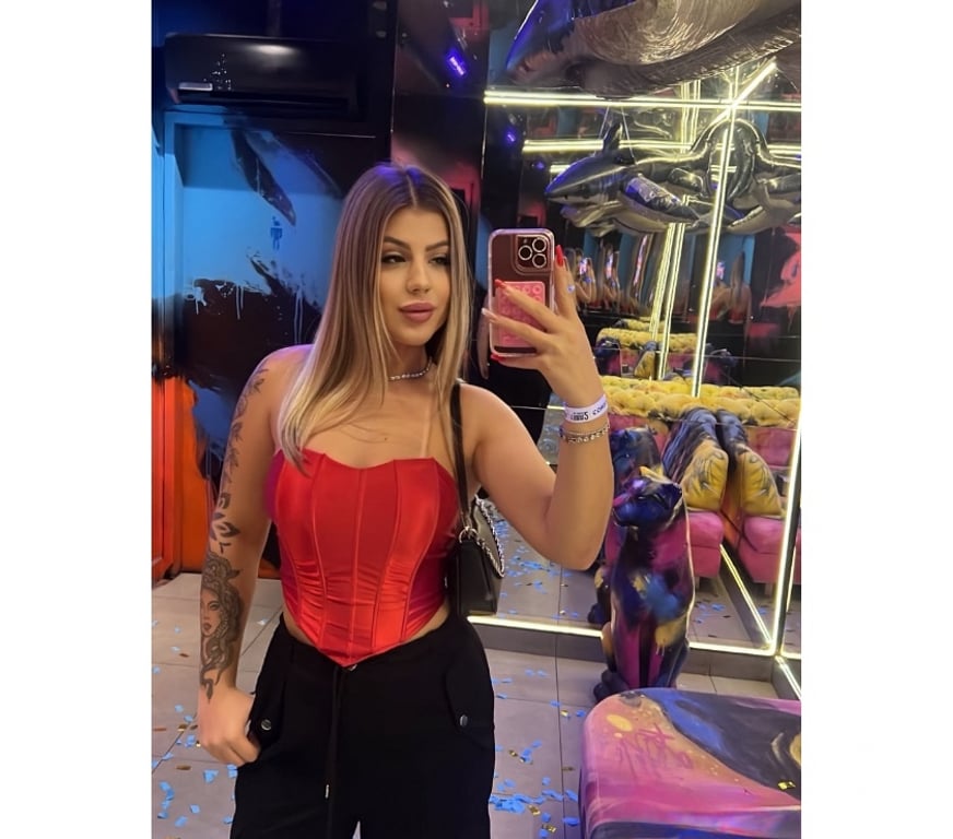 Escorts South West London Wimbledon - South West London - Photos for Bia New in London 🇧🇷❤️‍🔥