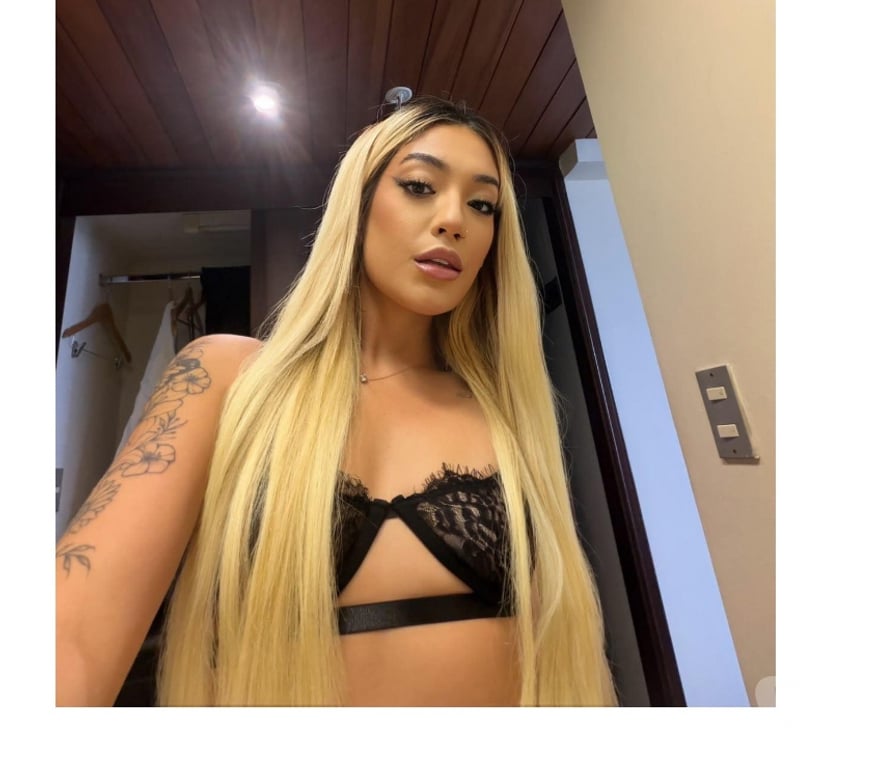 Escorts South West London Raynes Park - South West London - Photos for MIA BRAZILIAN 🇧🇷HIGH CLASS BABY FACE