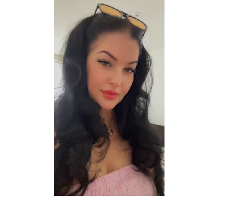Escorts East London Canning Town - East London - Photos for Sexy Zara is here x