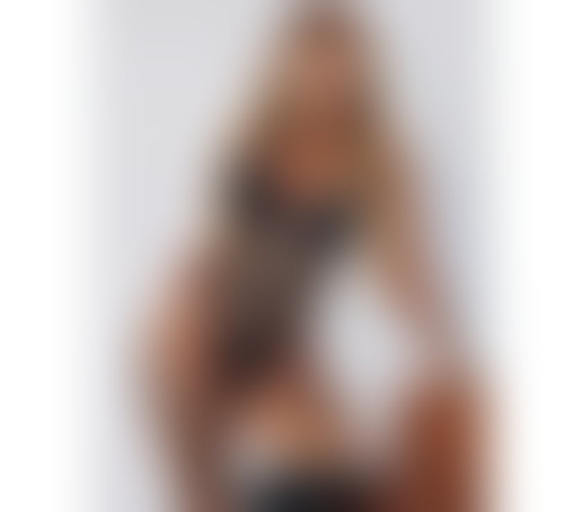 Escorts East London Canary Wharf - East London - Photos for Blonde party Brazil