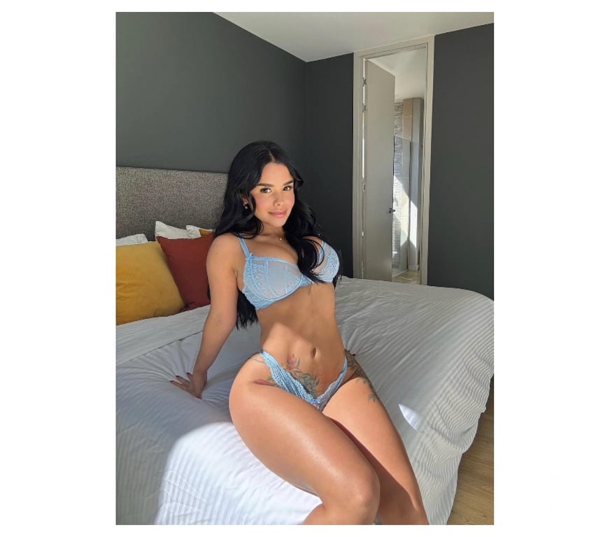 Escorts Bristol Bristol City Centre - Bristol - Photos for Sexy ARIA🍑Best Sloppy BJ❤️OwO-Fkiss💦🍭🔞