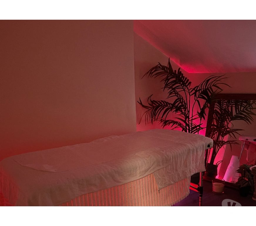 Full body massage West London Hillingdon - Photos for Mature masseus Yolanda Poland