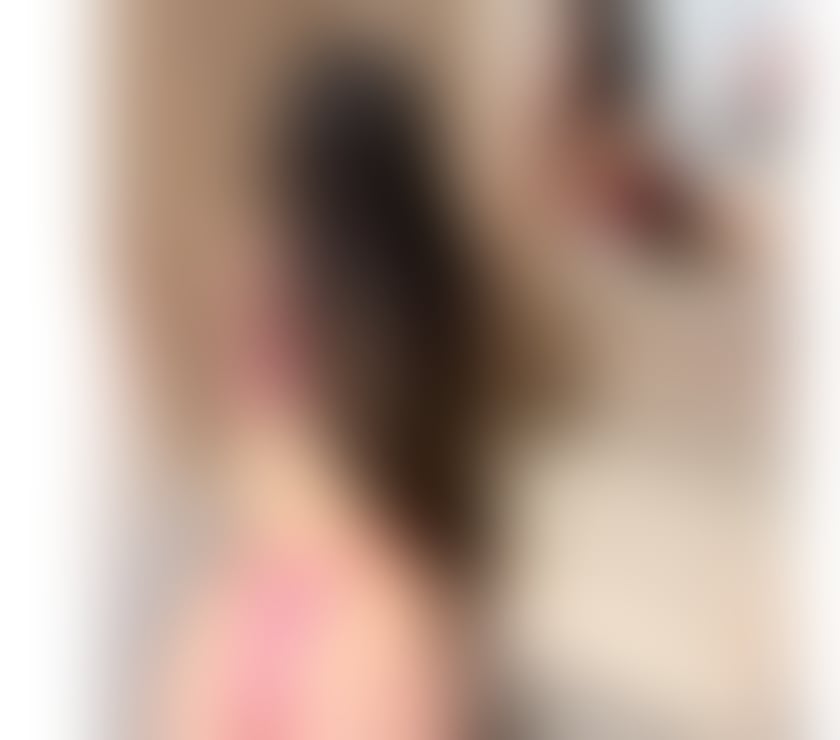 Escorts South West London Richmond upon Thames - Photos for Lillian Slim Petite Escort 💋 Nice Attitude and Hot Looks
