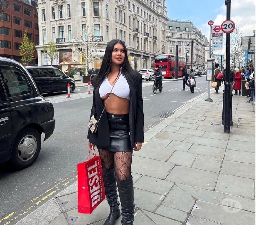  Gay massage Buckinghamshire Milton Keynes - Photos for BEAUTIFUL LETICIA LINS