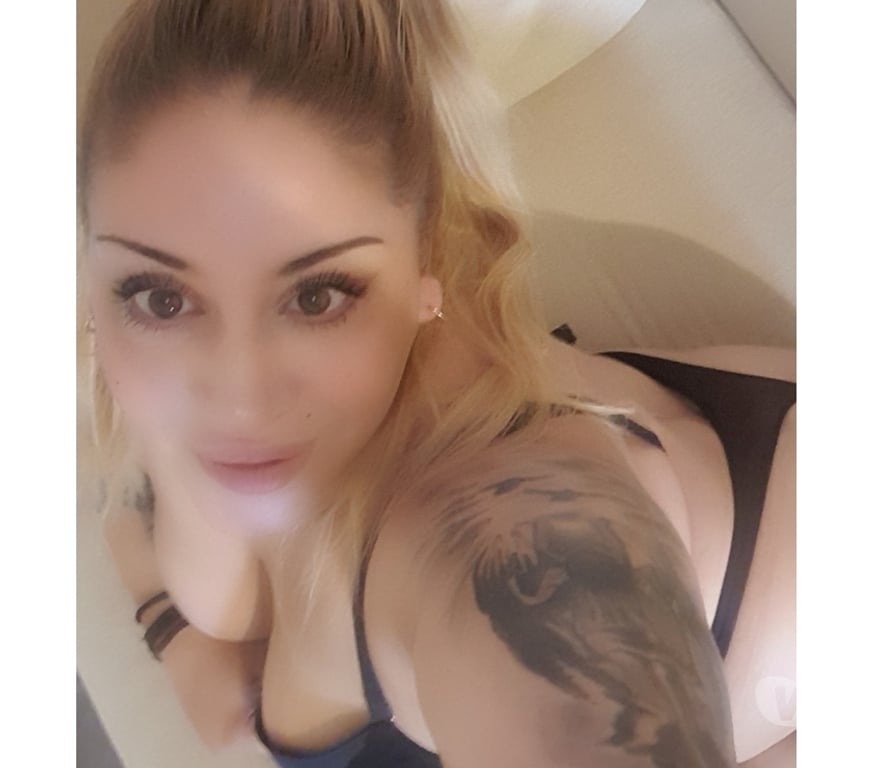 Escorts Lancashire Hyndburn - Photos for Samantha come to pleasure 😘😘😜😜