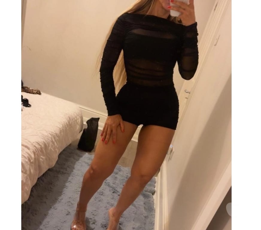 Escorts West London Barons Court Station - West London - Photos for Brazilian Massasue