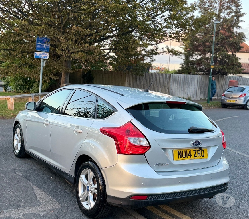 used cars for sale South West London Sutton - Photos for 2014 Ford focus 1.6L petrol automatic ulez free