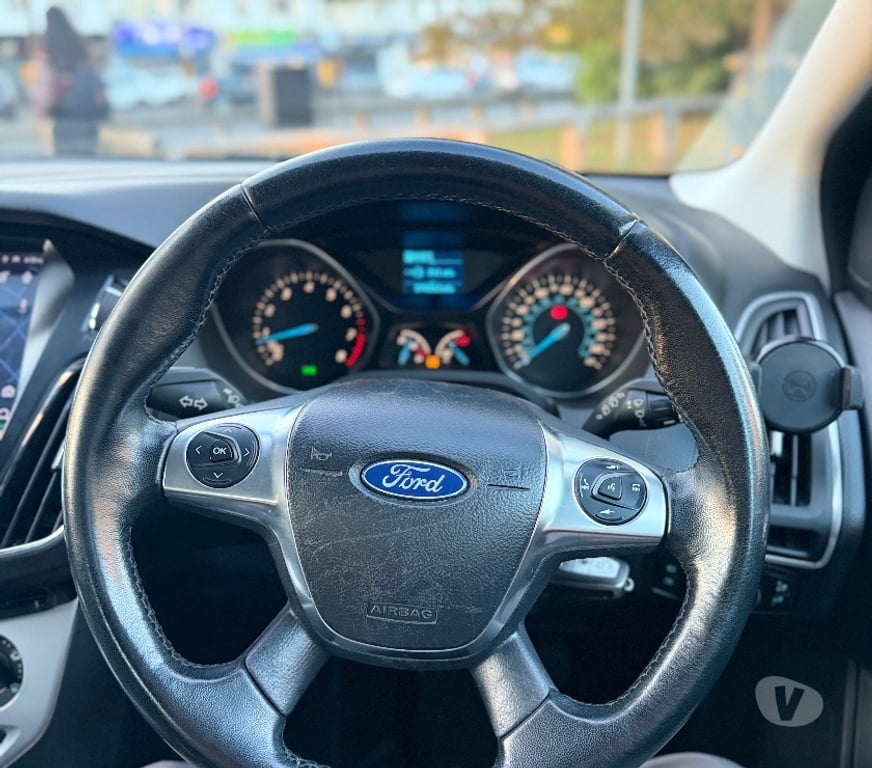 used cars for sale South West London Sutton - Photos for 2014 Ford focus 1.6L petrol automatic ulez free