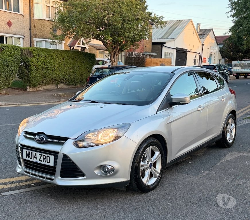 used cars for sale South West London Sutton - Photos for 2014 Ford focus 1.6L petrol automatic ulez free