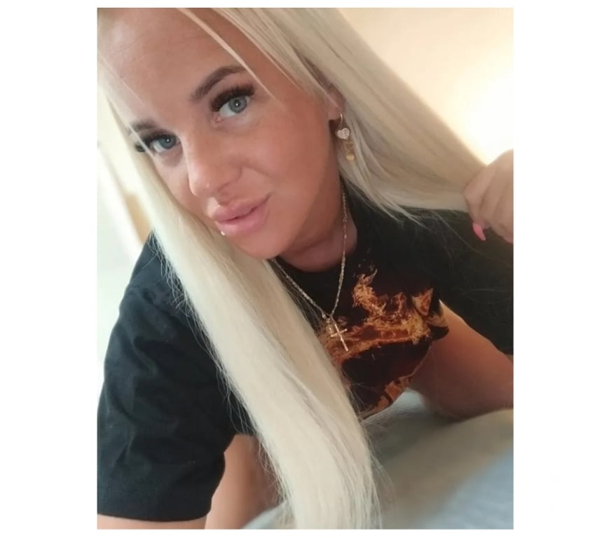 Escorts Surrey Epsom and Ewell - Photos for 🌹 ELISA — LET'S MAKE THE INTRODUCTION EASY