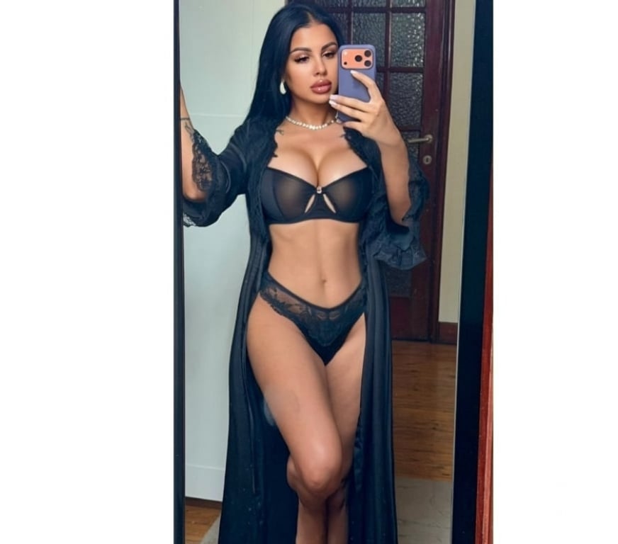 Escorts Bedfordshire Central Bedfordshire - Photos for Hi new real kamila no rush just arrived party only outcall
