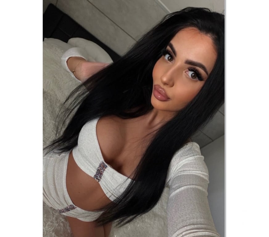 Escorts Surrey Guildford - Photos for 🥂✨ ALESSIA 💋 LUXURY OUTCALL • I COME TO YOU 🥂