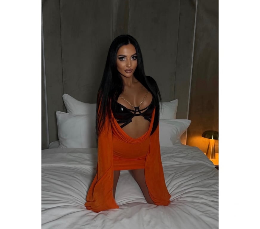 Escorts Surrey Guildford - Photos for 🥂✨ ALESSIA 💋 LUXURY OUTCALL • I COME TO YOU 🥂