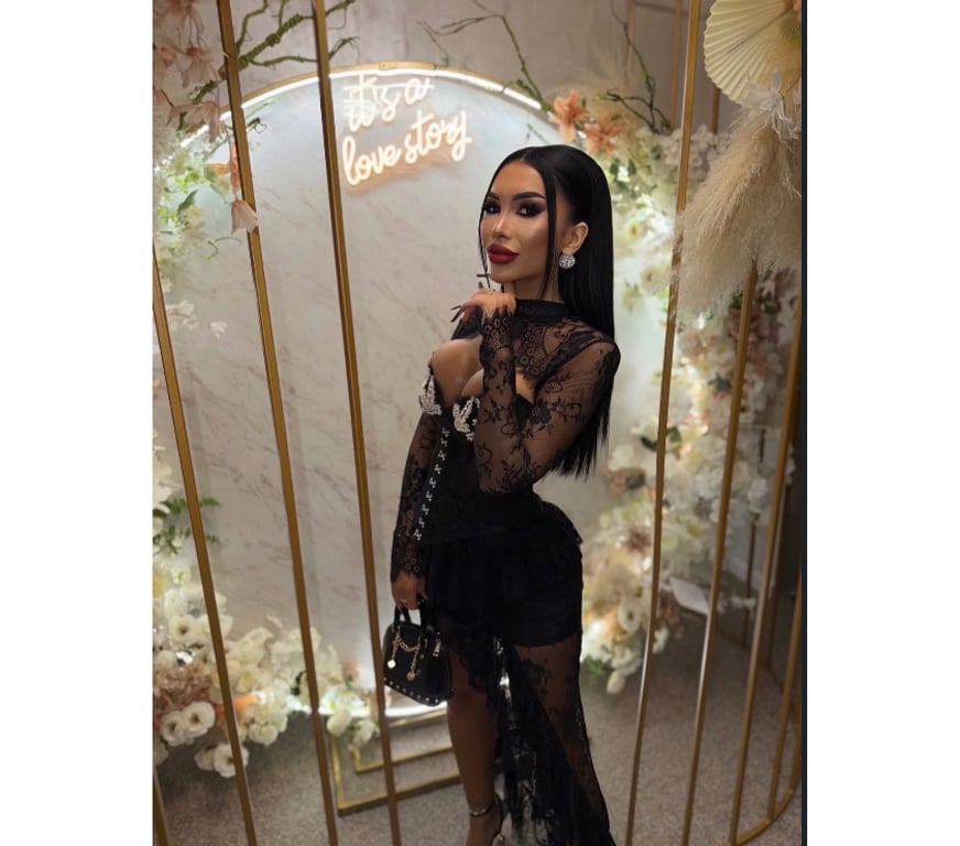 Escorts Bracknell Forest Crowthorne - Bracknell Forest - Photos for 🥂✨ VALENTINA 💋 VIP OUTCALL • YOUR PRIVATE ESCAPE
