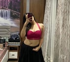 Hounslow Central Station - Hounslow — 🔥 indian girl with UNFORGETTABLE LUST 🔥