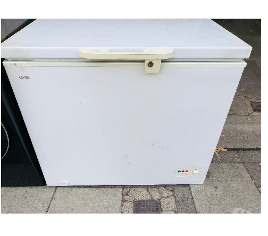 household goods North Northamptonshire Corby - North Northamptonshire - Photos for Logik Frost free chest freezer 😍