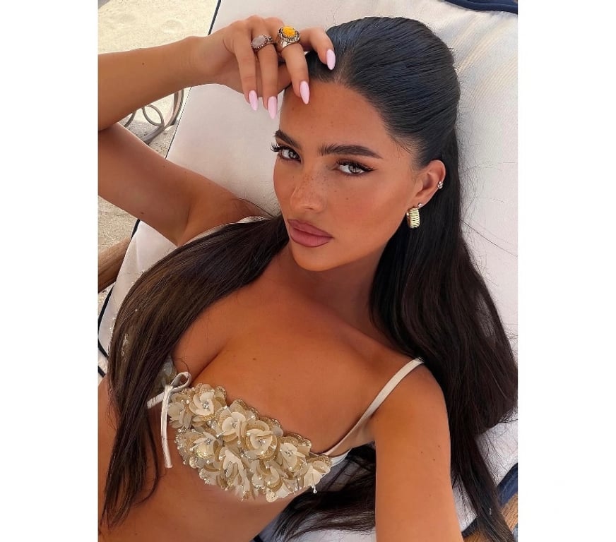 Escorts South East London Bromley - Photos for 💎 ISABELLA EXCLUSIVE OUTCALL • TO YOUR DOOR ✨
