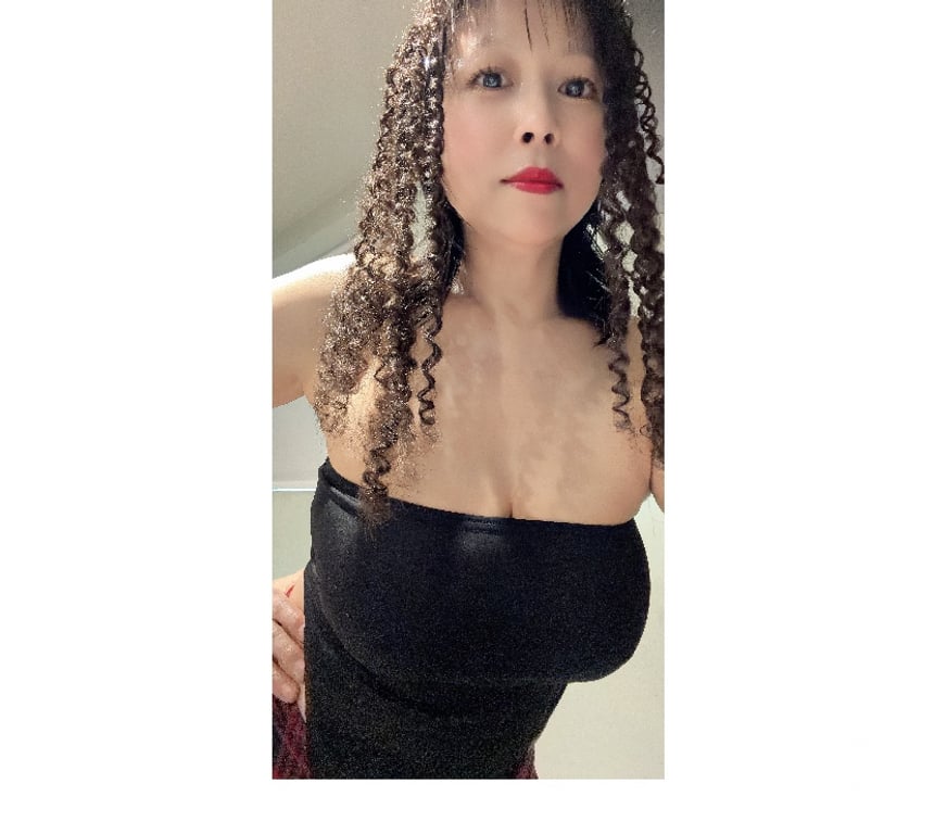 Escorts Cambridgeshire South Cambridgeshire - Photos for Relaxing Massage with Vivi from Hong Kong