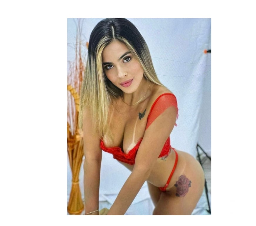 Escorts East London Redbridge - Photos for Colombian🇨🇴 Girl New in town party♥️ Mia💯