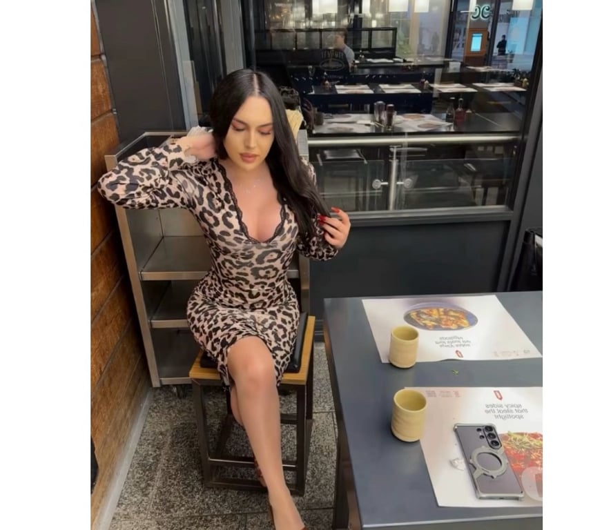 Trans Escorts West London Hillingdon - Photos for Feminine TS - Real Photos - West London