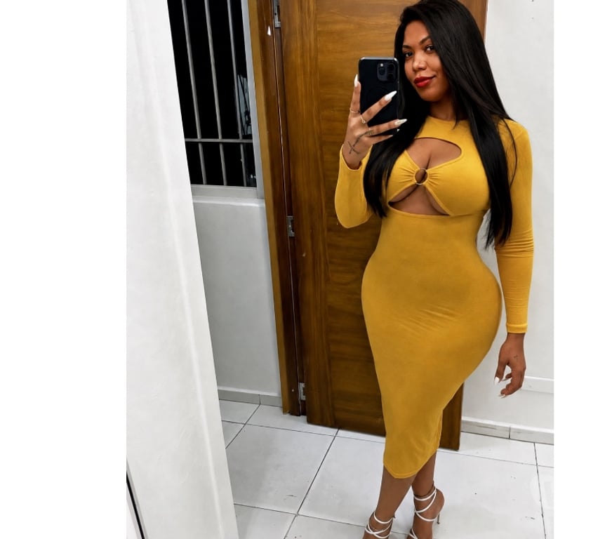 Escorts Bedfordshire Luton - Photos for Girl Brasileira Hot 🔥🍑 Best Party 😍