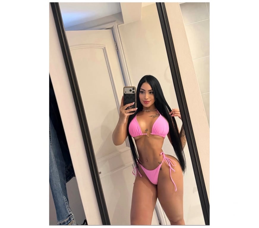 Escorts South West London Southfields - South West London - Photos for 🔥 HOT BRAZILIAN 🩷 IN SW17 ✨ FROM £40 🌸🦋