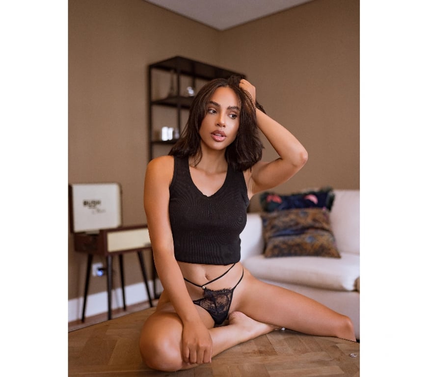 Escorts South West London South Kensington - South West London - Photos for VIP Girl💋PETITE LIZ LIMITED TIME Latina VIP SERVICES