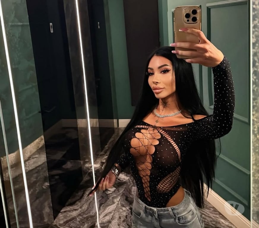 Escorts Slough Slough Town Centre - Slough - Photos for BUSTY BRUNETTE 🖤 INCALL AND OUTCALL
