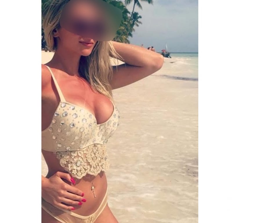 Escorts South East London Bromley - Photos for HOT AND WILD 🍭 FOR A WEEK IN Bromley 💦