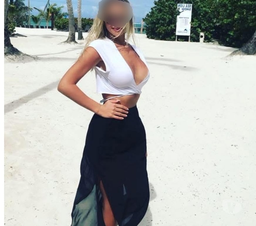 Escorts South East London Bromley - Photos for HOT AND WILD 🍭 FOR A WEEK IN Bromley 💦
