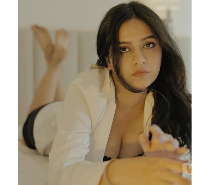 Escorts Ealing Southall - Ealing - Photos for text me on whatsapp