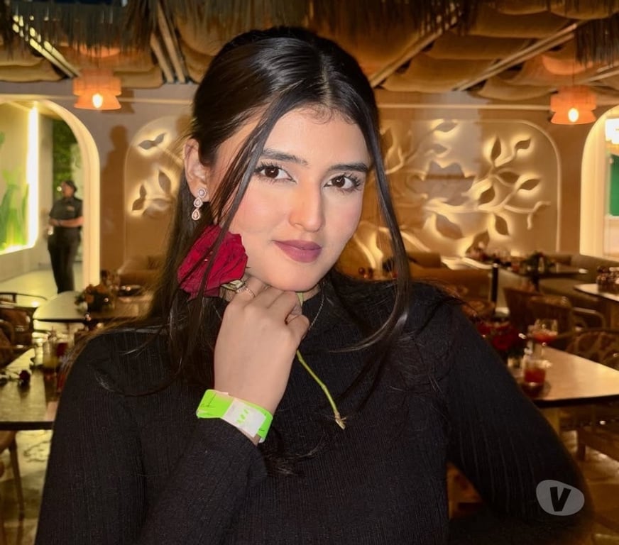 Escorts South East London Bromley - Photos for Charming and Poised Indian Companion in the area.