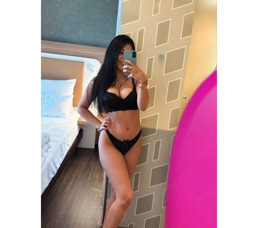 Escorts Bedfordshire Luton - Photos for Hi im new real no rush party