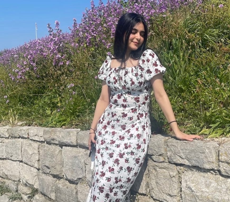 Escorts West London Hounslow - Photos for Lovely Indian Girl | Beautiful Personality & Warm Heart